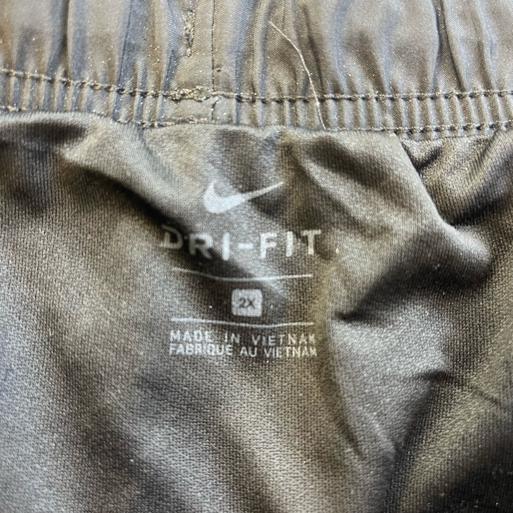 Nike dri fit tempo shorts r52-36 - Picture 2 of 3